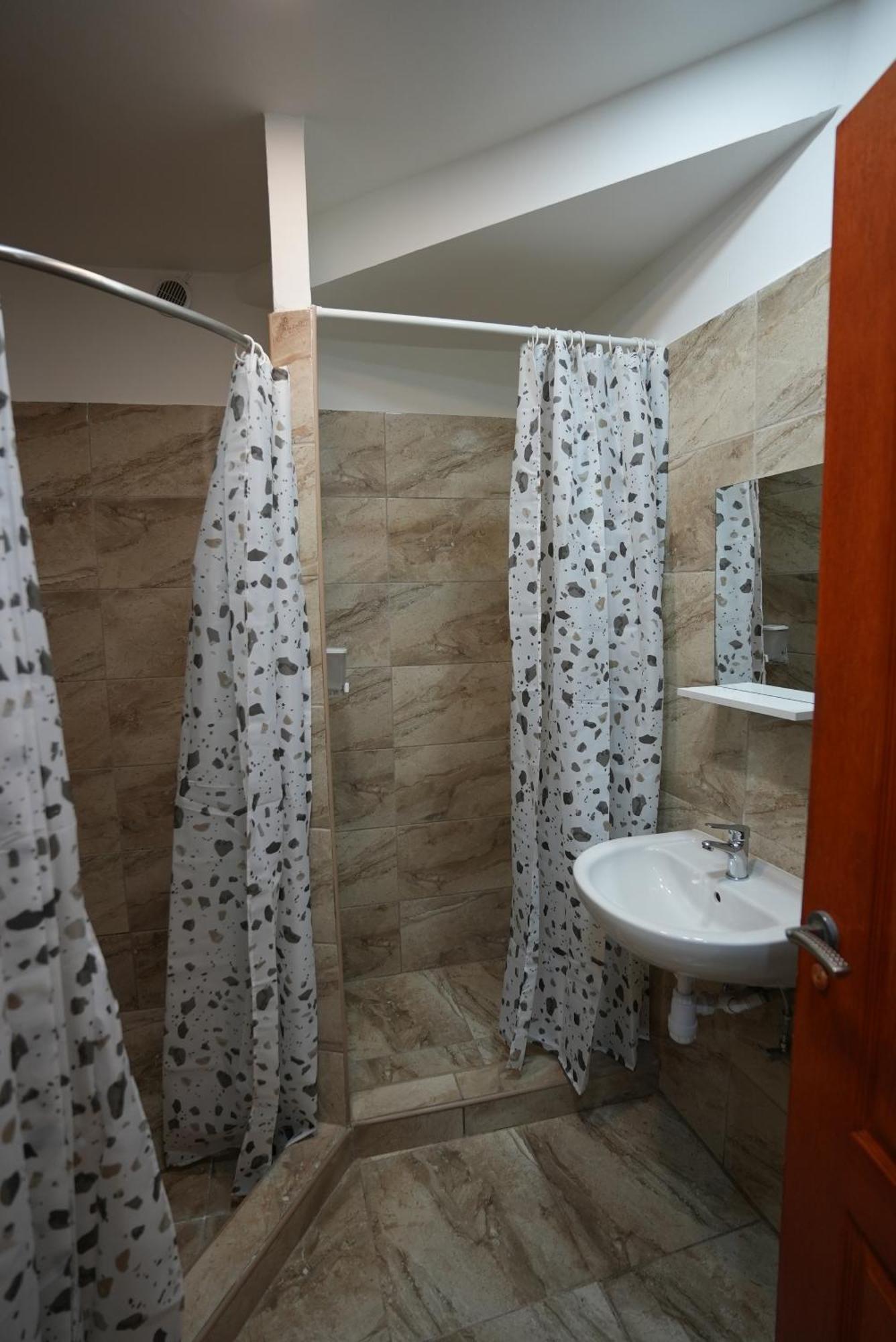 Center Hostel And Guest House Budapest Exterior photo