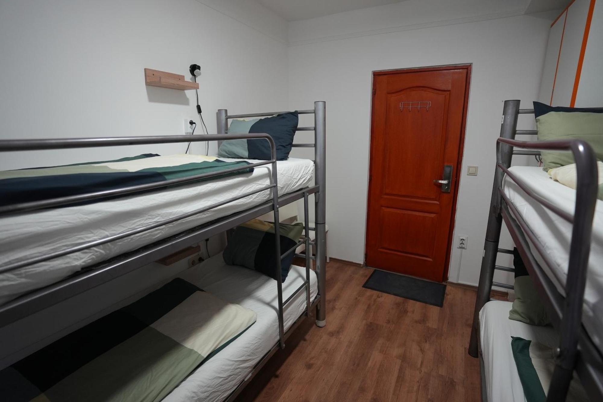 Center Hostel And Guest House Budapest Exterior photo