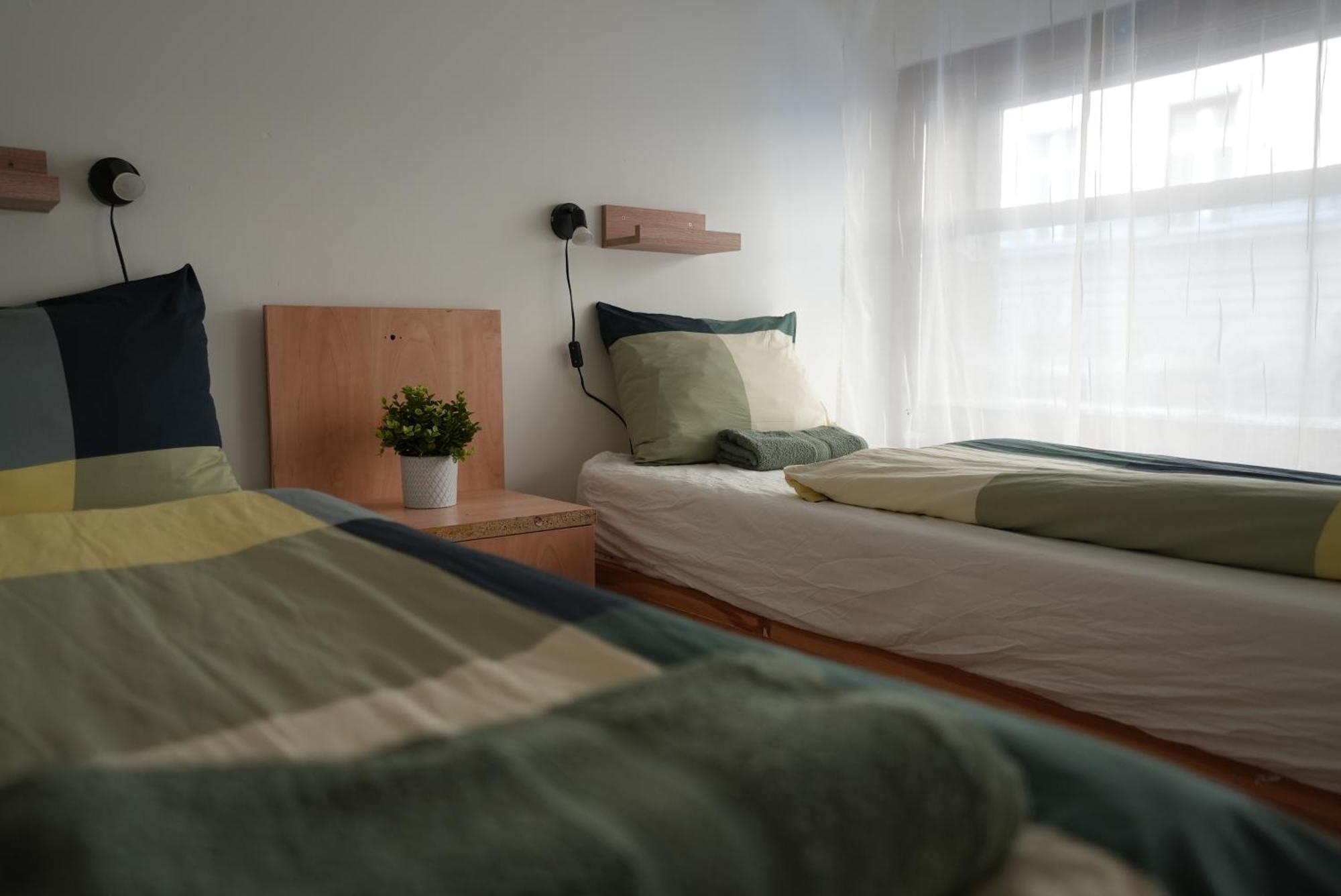 Center Hostel And Guest House Budapest Exterior photo